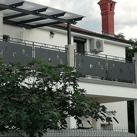 Apartmani Roberta Jurdani Ngoại thất bức ảnh