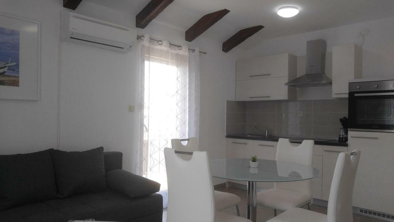 Apartmani Roberta Jurdani Ngoại thất bức ảnh