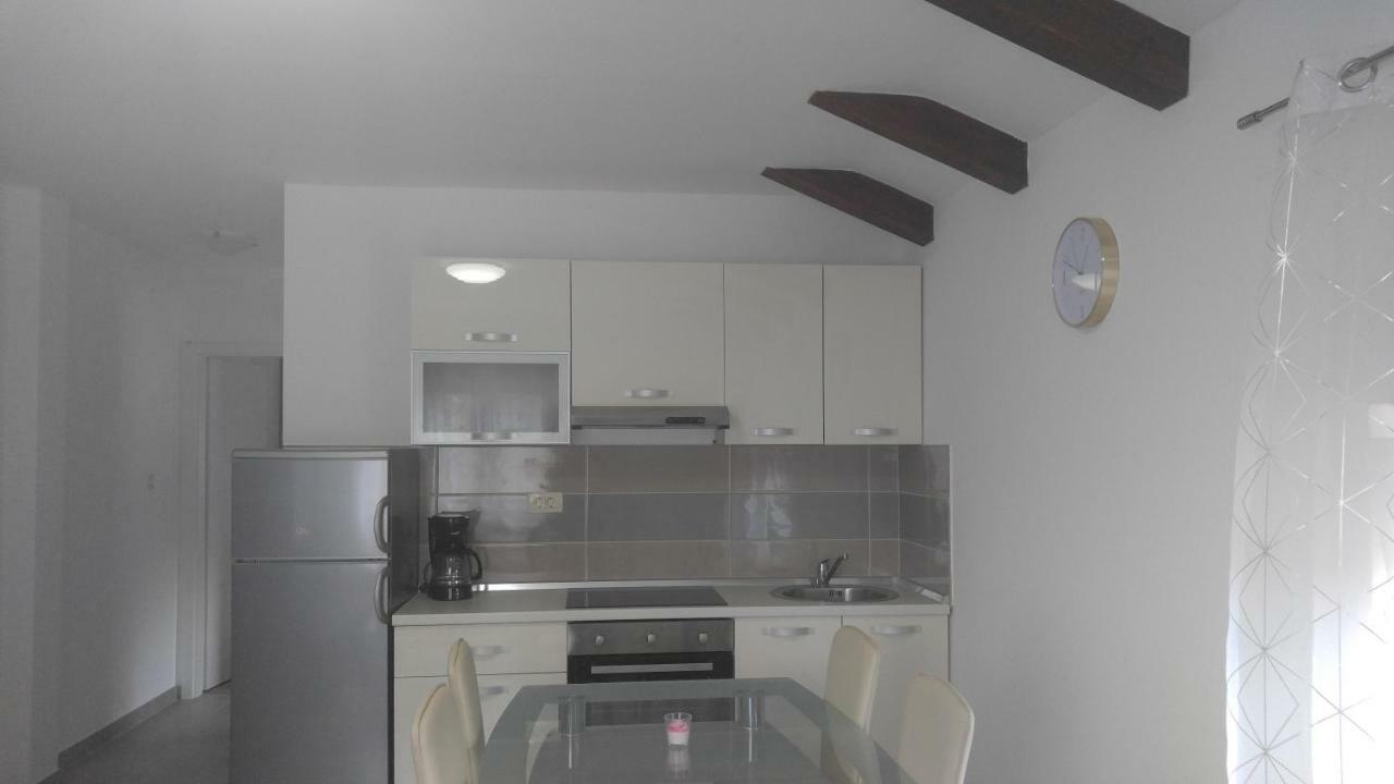 Apartmani Roberta Jurdani Ngoại thất bức ảnh